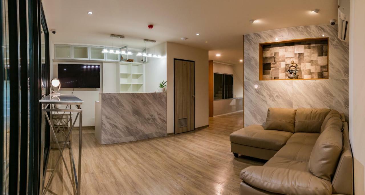 P18 Hotel Бангкок Экстерьер фото